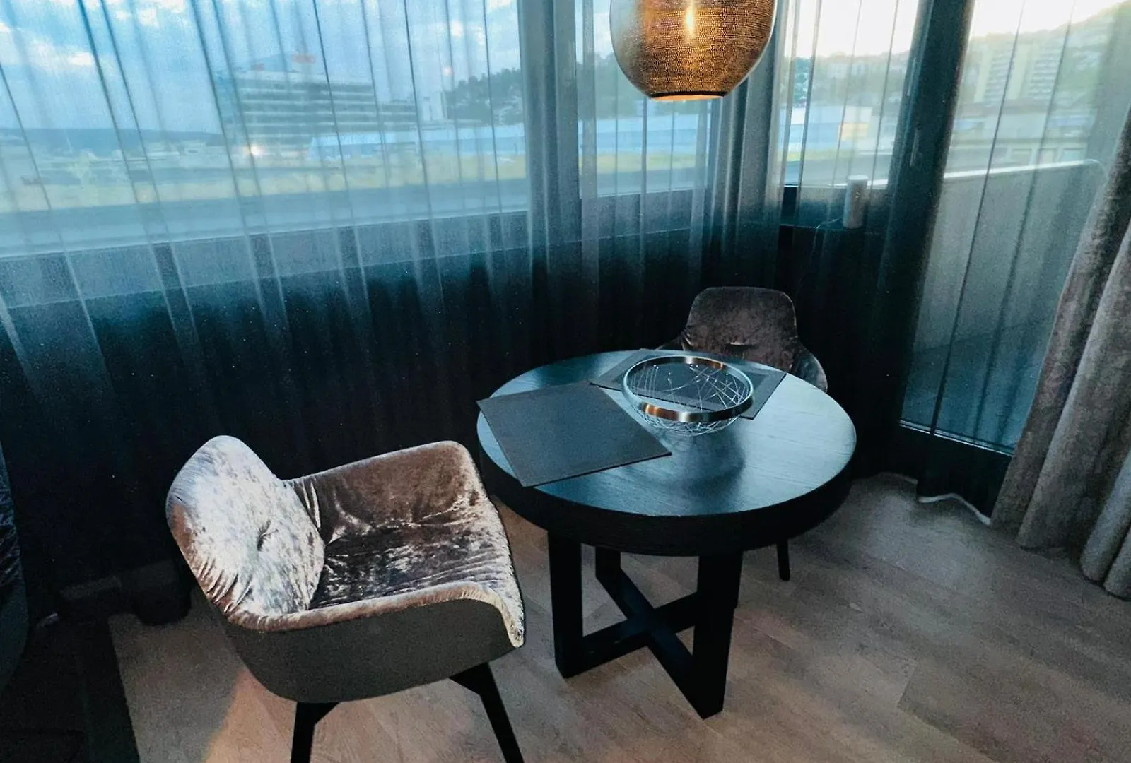 Suites Im Cloud Stuttgart 0*,