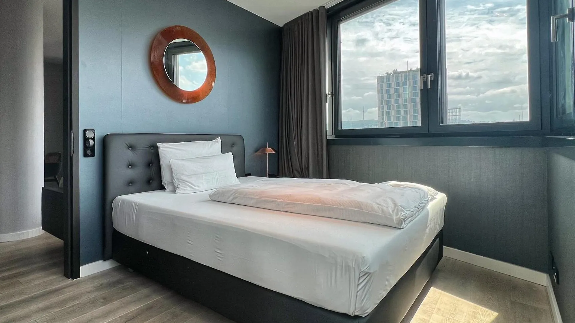Apartment Suites Im Cloud Stuttgart Germany