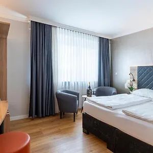 Hotel Plaza Rieker Hauptbahnhof, Stuttgart