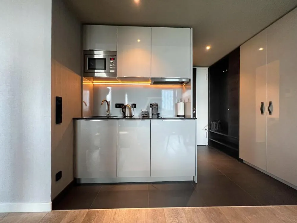 Suites Im Cloud Stuttgart Apartment
